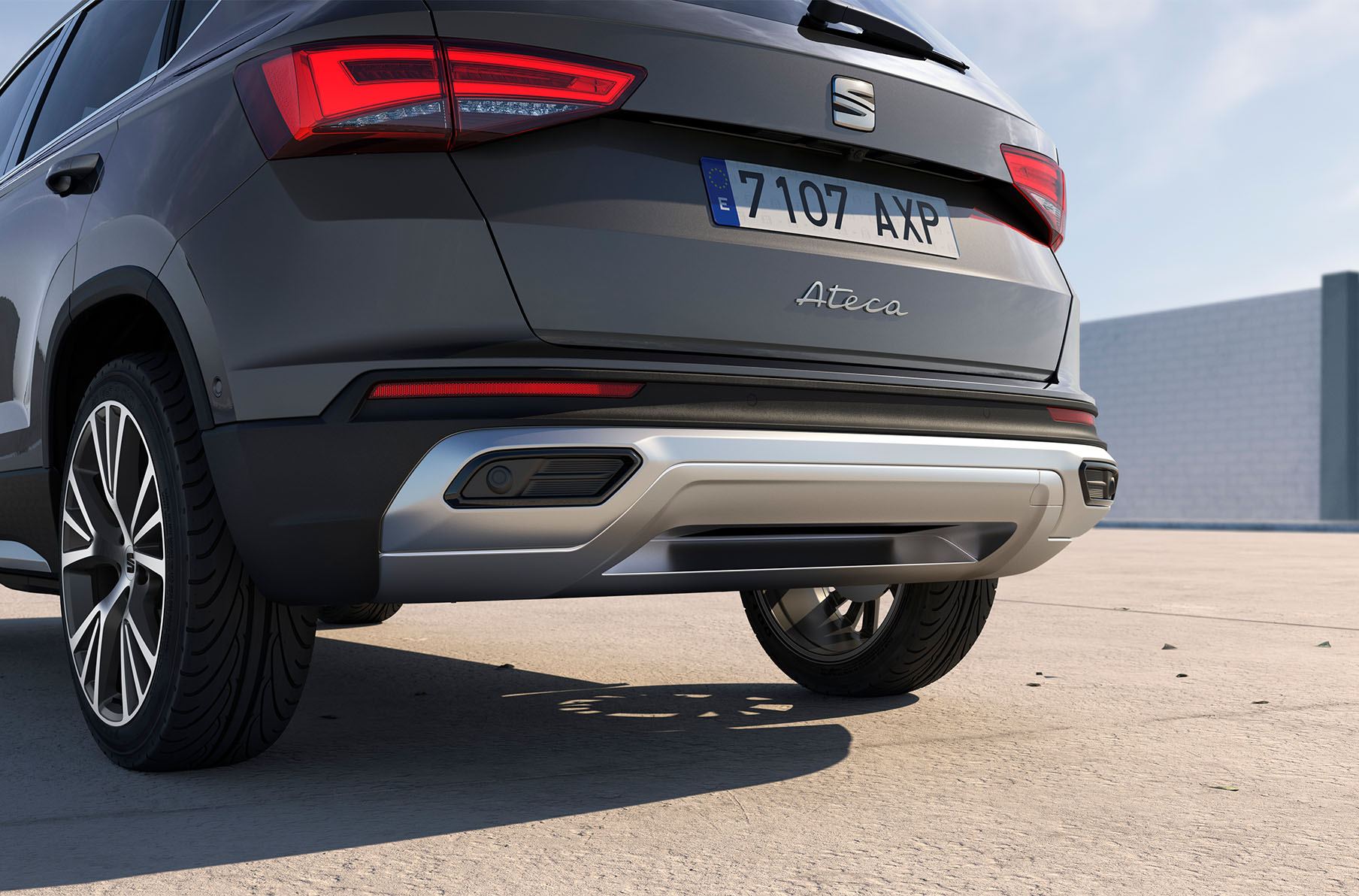 seat ateca graphite grey colour with rear exhaust pipes